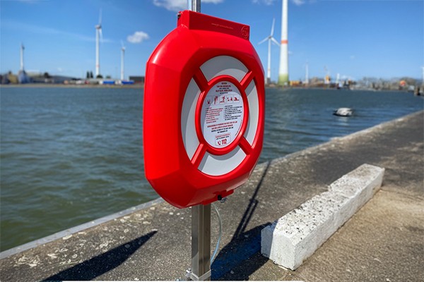 Behuizing voor (nautische) reddingsboei
